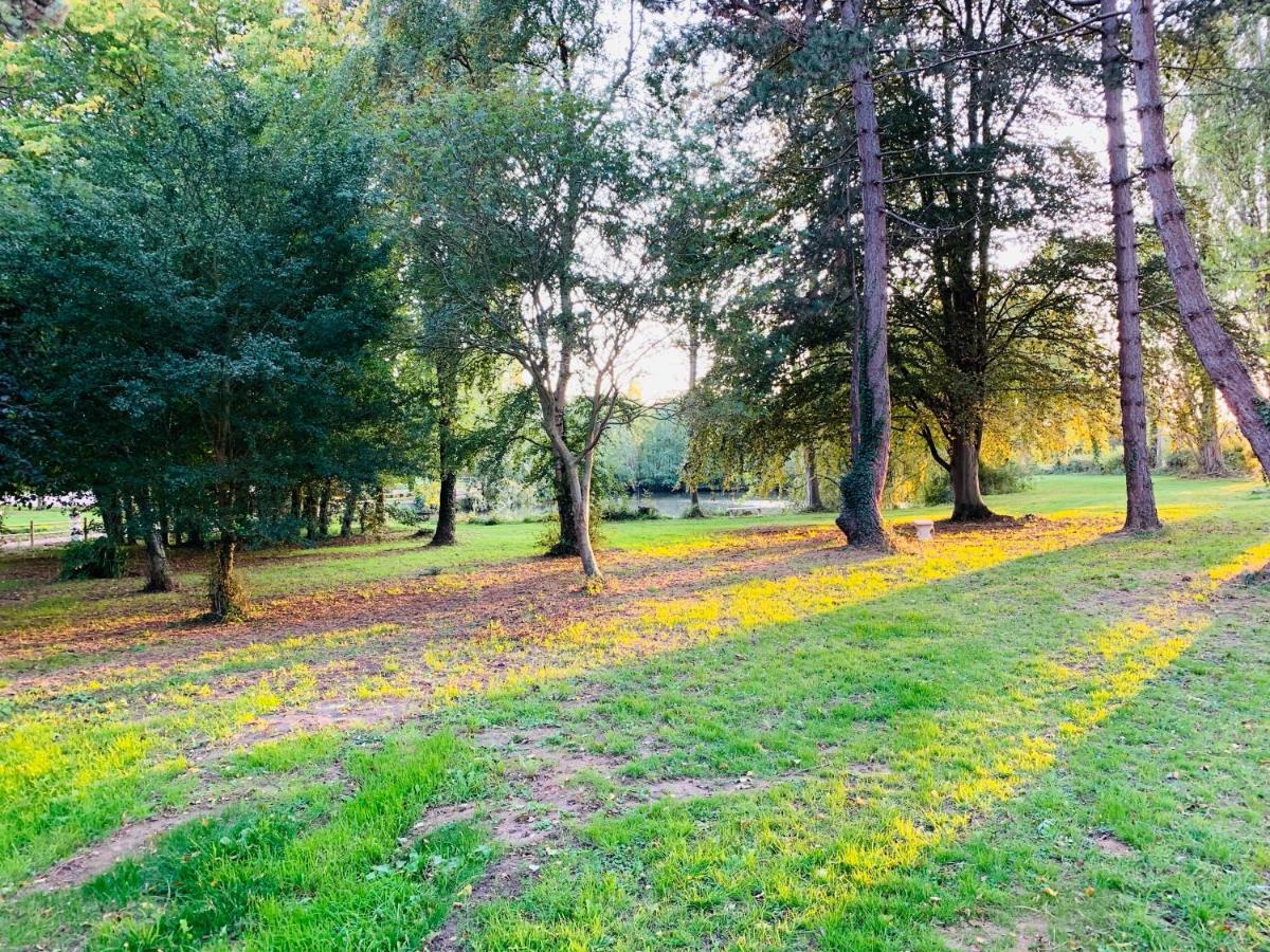 Gite Du Parc Du Moulin Du Pre Bavent 外观 照片